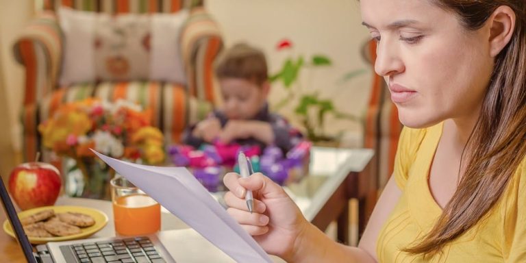 A surge in the number of freelance moms