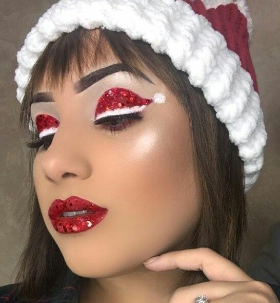 Christmas eye makeup 2023