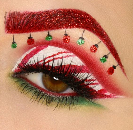 Christmas eye makeup 2023 idea