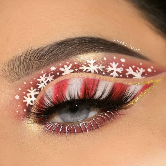 Christmas eye makeup