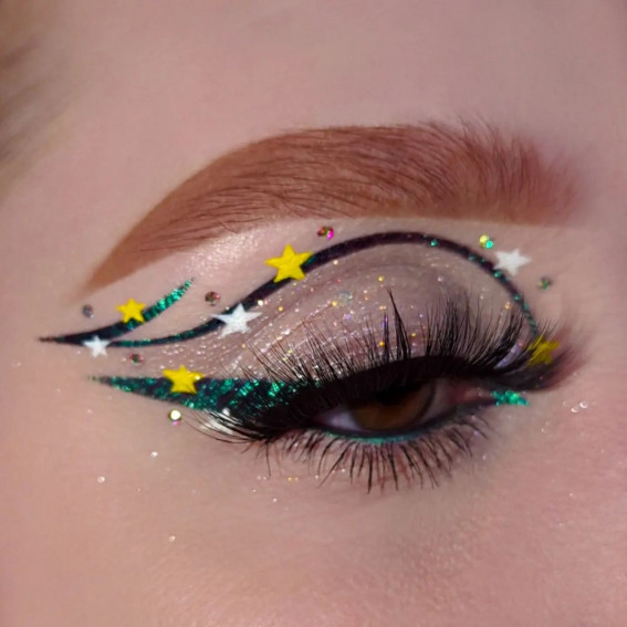 Christmas eye makeup