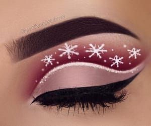 Christmas eye makeup