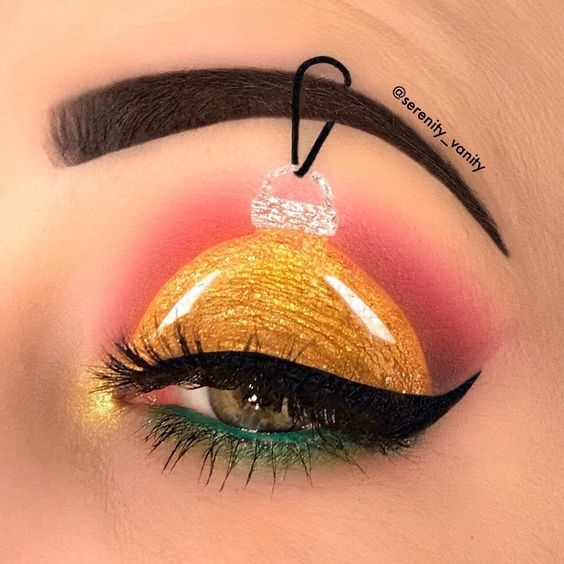 Source: Pinterest.com Christmas Eye Makeup 5