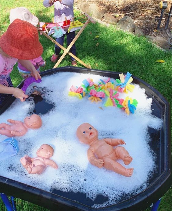 how to give baby shower Education in tuff tray