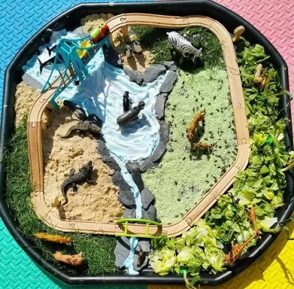 Beach side Tuff Tray